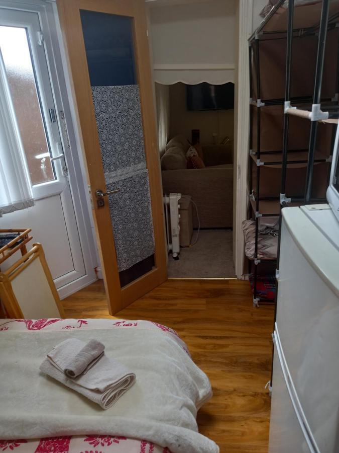 Larchmont Stay Side En Suite With Small Double Bed Leicester Exterior photo